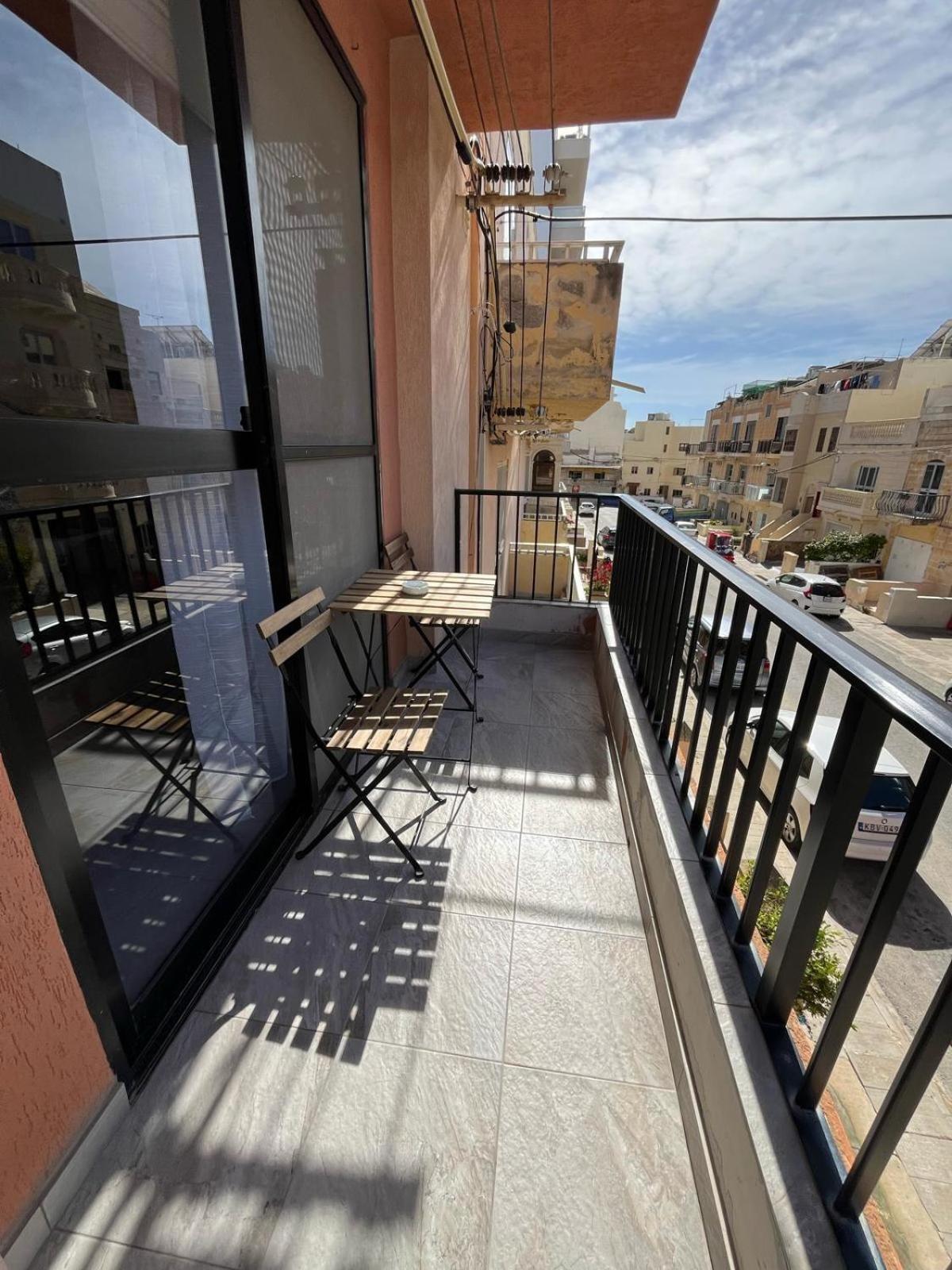 Modern And Homely Apartment In Marsaskala Esterno foto